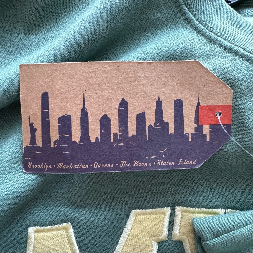 NWT Mystic Connecticut Crew Neck Sweatshirt - Picture 5 of 6